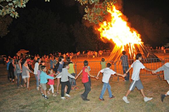 Feu de St Jean Bétaille