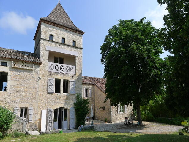 Les Mirabelles