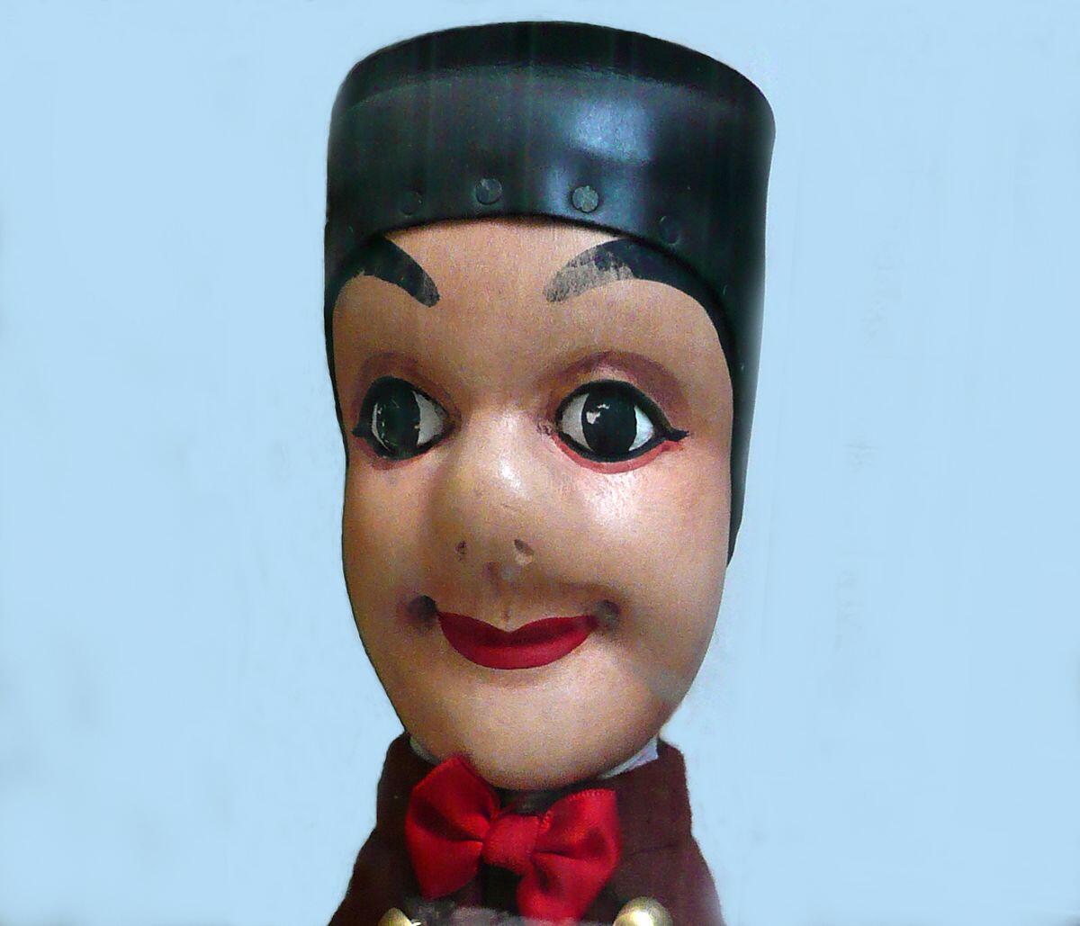 Guignol_in_Lyon_1