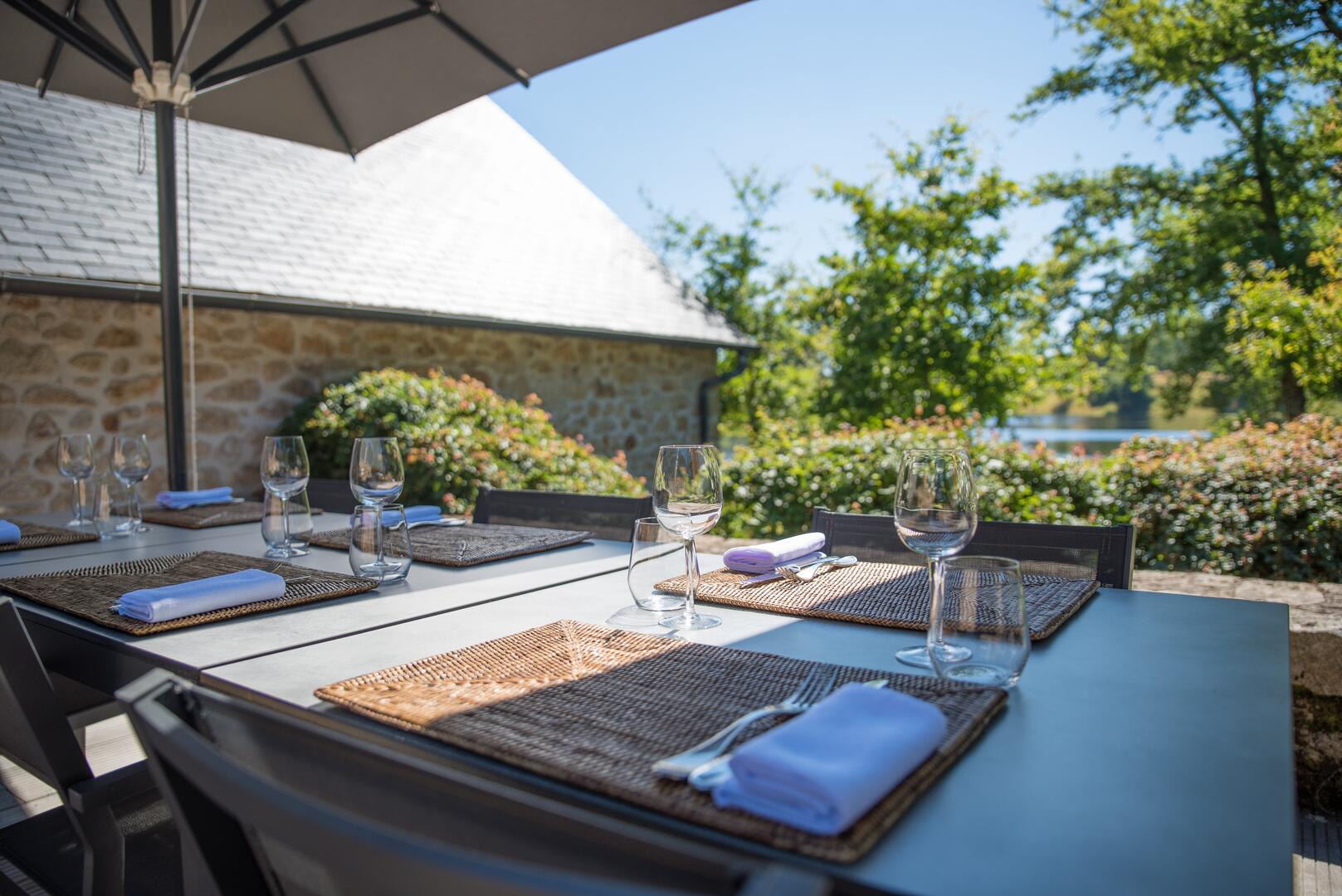 HDEF-les jardins de sothys-restaurant-auriac-terrasse 1-®pauseyourlife