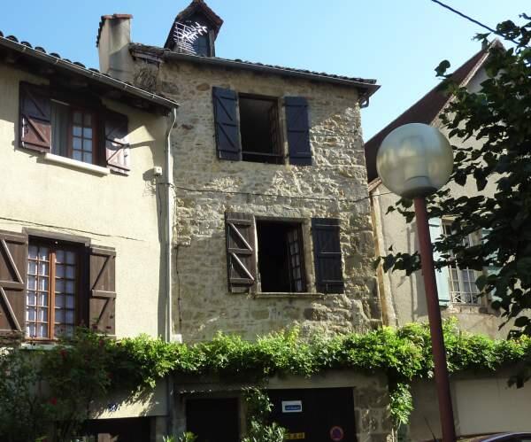 Maison-Saint-Céré-extéreur