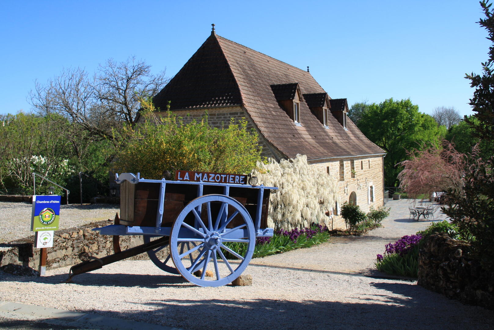 Impossible de rater la Mazotière