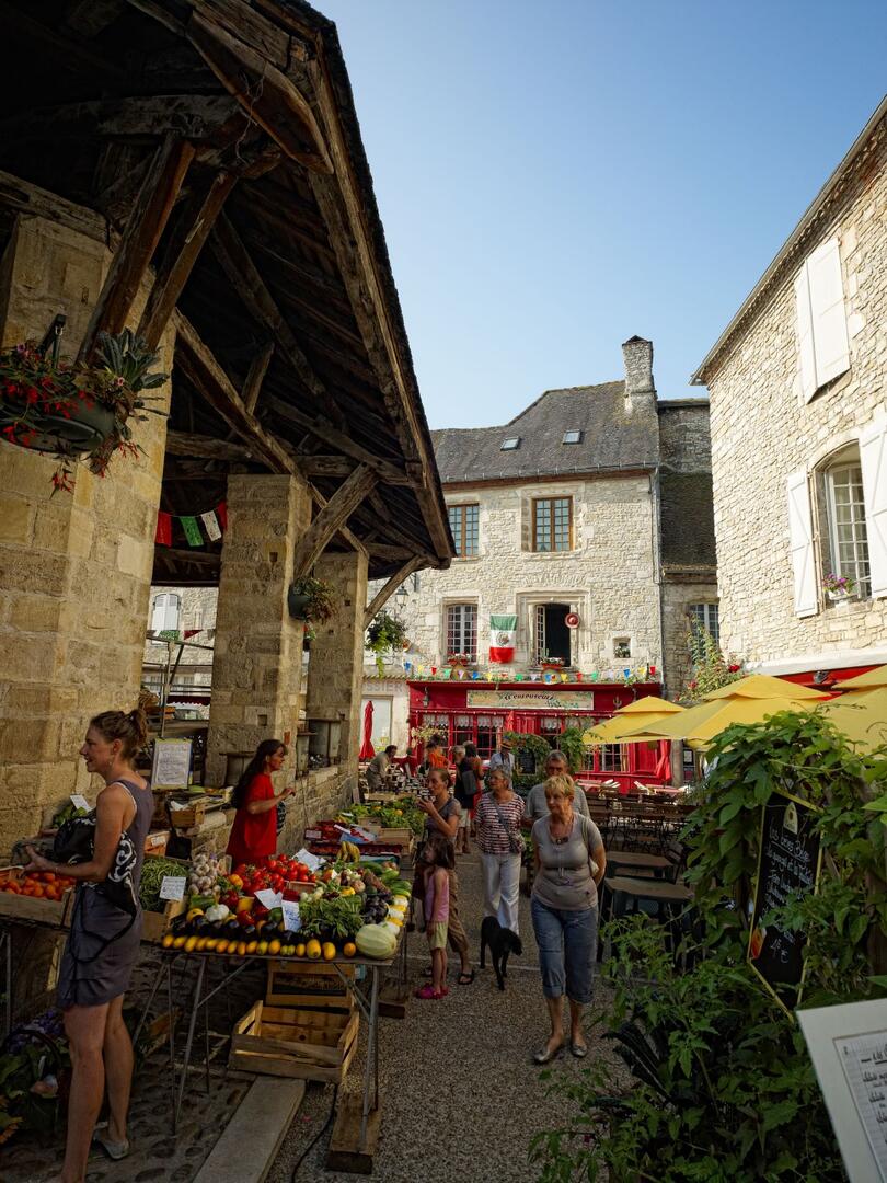 Le rdv du marché - Martel - 7 sept - Dominique Viet
