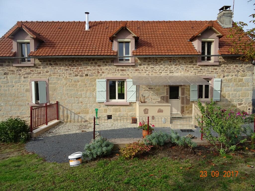 Location Janvier - St Bazile de Meyssac - facade