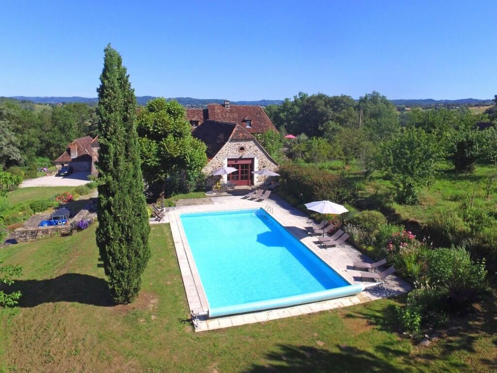 LocationMANNAKEE-FleuretHouse-Curemonte