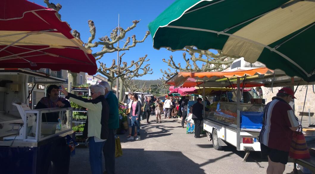 Marché_Luzech_2