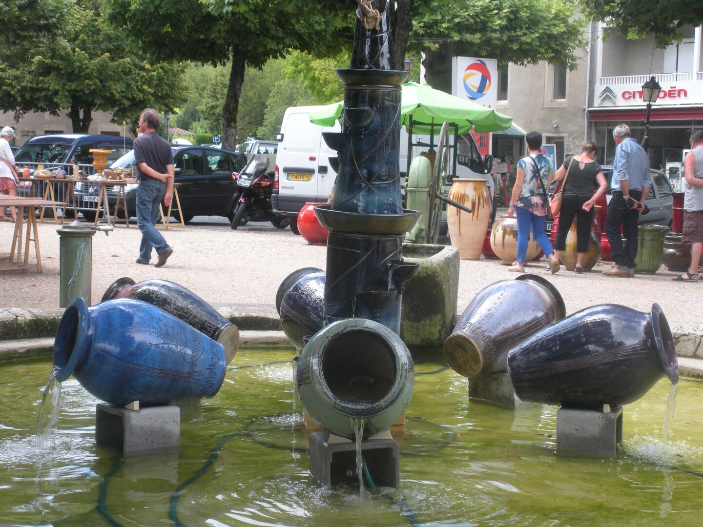 Marché aux potiers.2JPG
