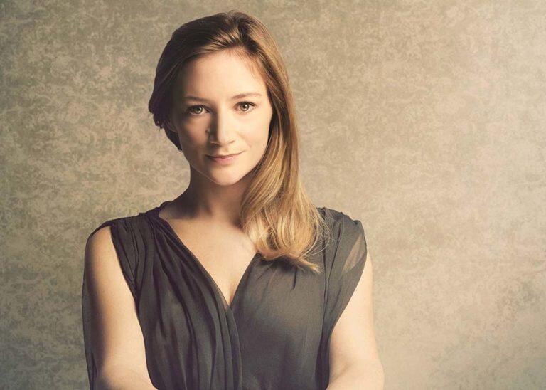 Sabine_Devieilhe_crédits_Molina_Warner_Classics-768x548