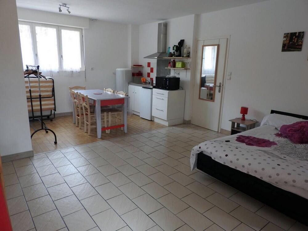 StudioRouge-LouPeDeGril_Curemonte