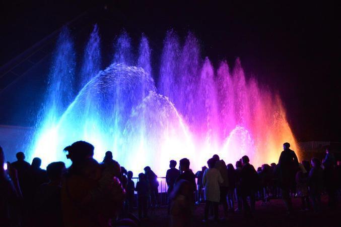 le-ballet-des-eaux-spectacle-aquatique-eau-son-et-lumiere_365718