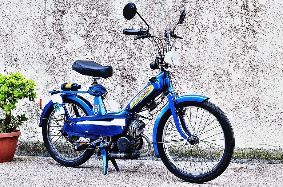 moped-5037879_1280