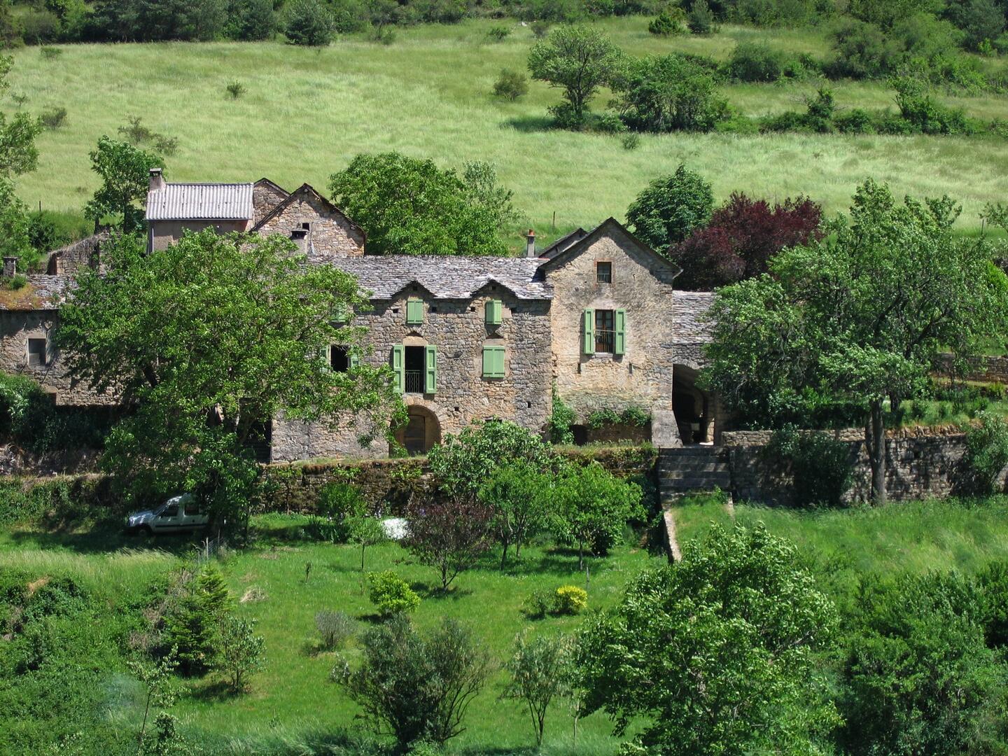 Meublé - ADM - Doussière