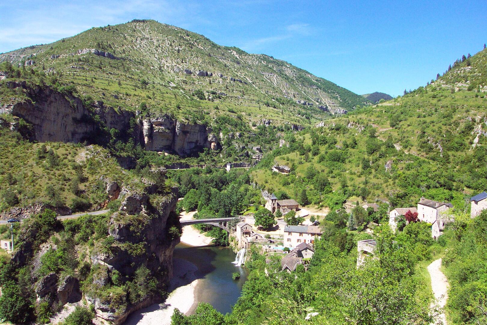 village de Saint-Chély du Tarn