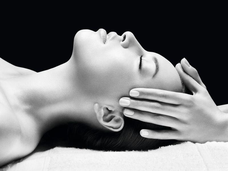 mannequin-massage-crane