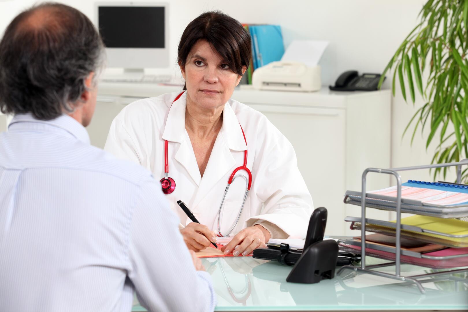 medecin--5--084e52ebbd5c49bd87e8abce8e985d7d