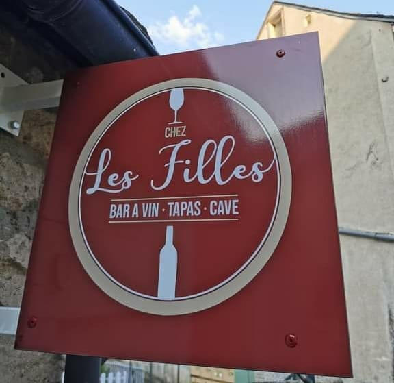 chez-les-filles-1