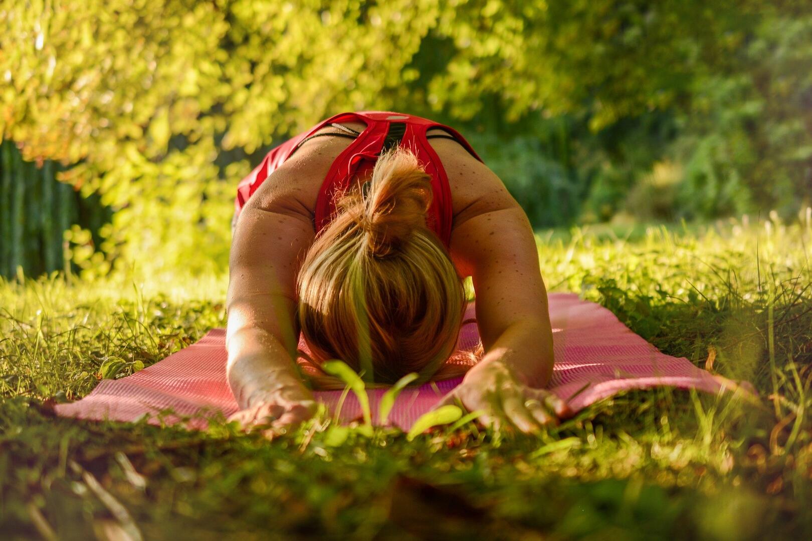 yoga-2662237_1920