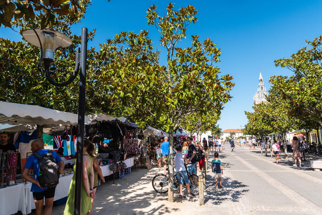 Marché saisonnier Lit-et-Mixe-3666-Yohan_ESPIAUBE