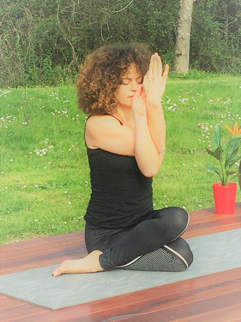 Gomukasana retouche