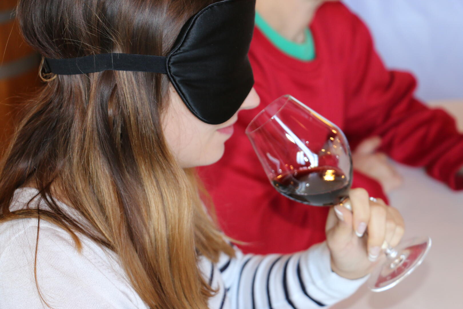 Wine-in-Black1