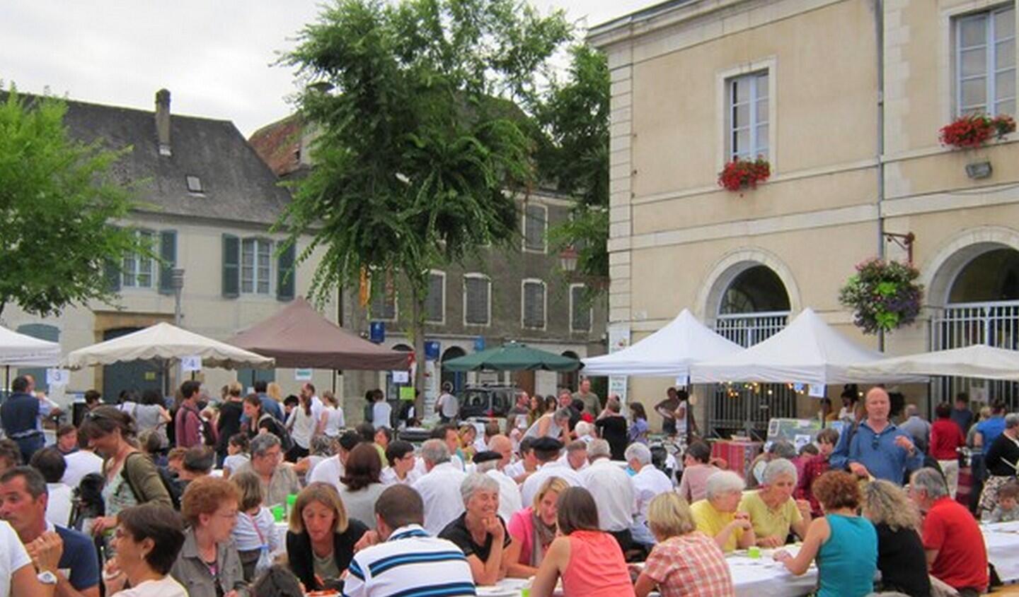 MARCHÉ DES PRODUCTEURS DE PAYS