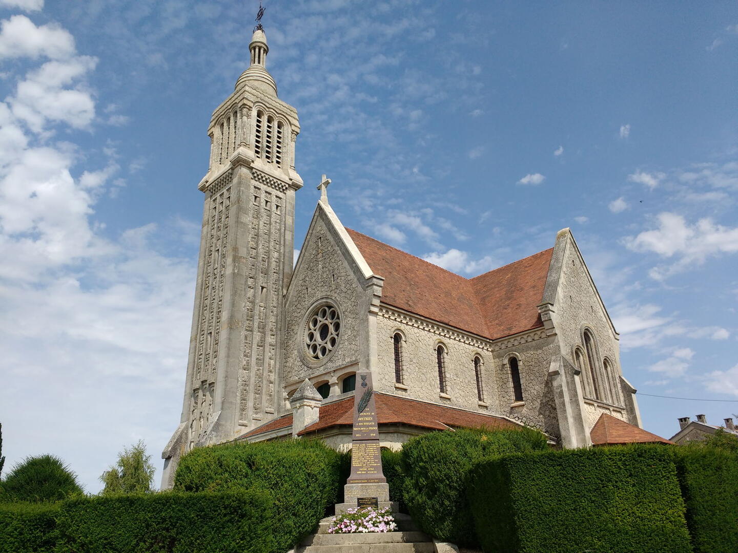 Dontrien, Eglise Saint-Laurent 3 © Anne-Sophie Lange