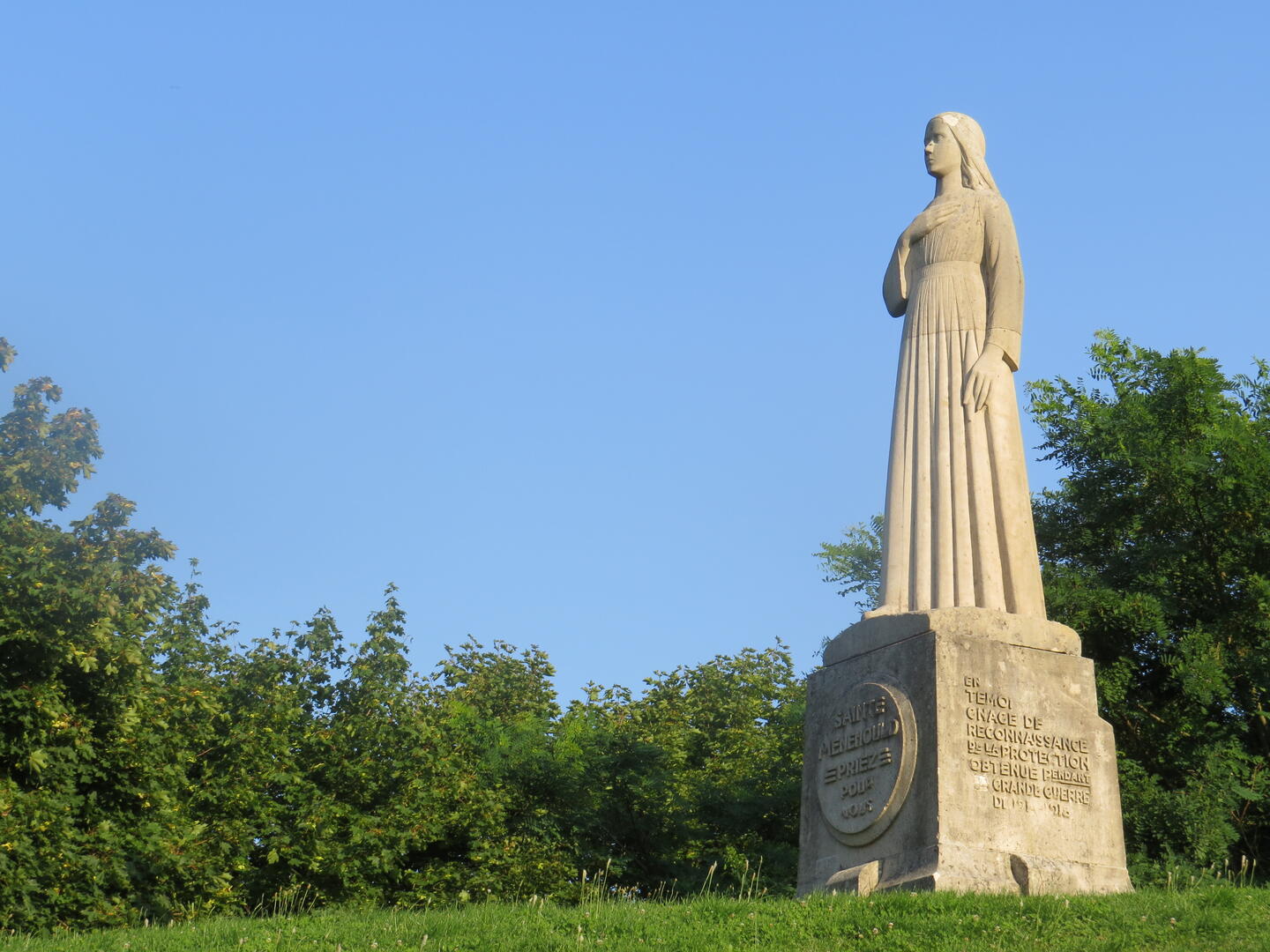Statue de Sainte-Ménehould