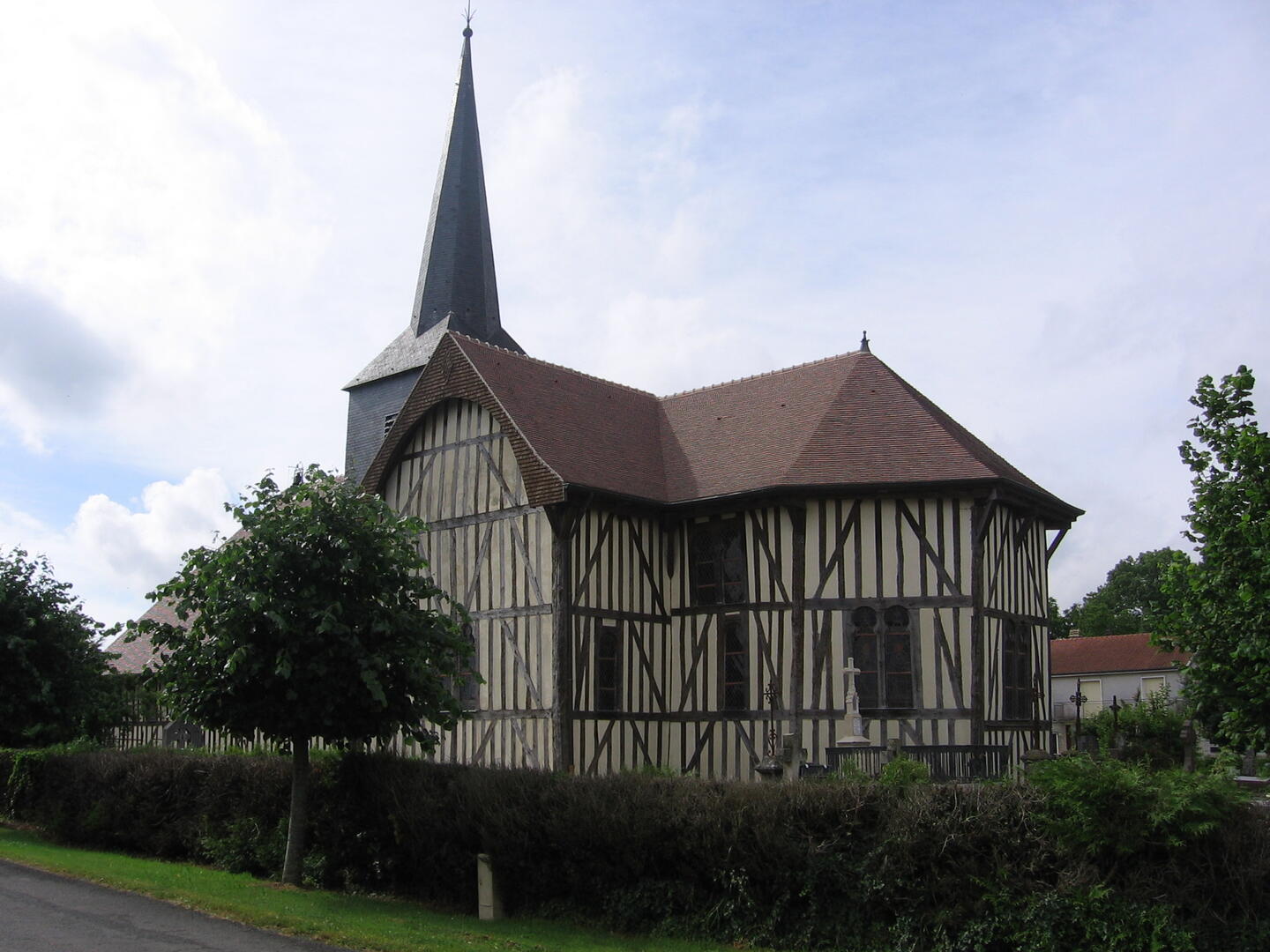 Eglise St Nicolas d'Outines