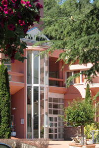 Façade Thermes de Vernet les Bains