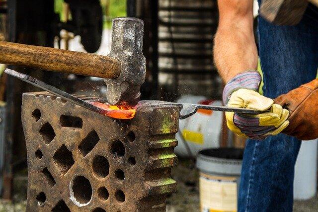 Arisanat Forge Pixabay640.jpg