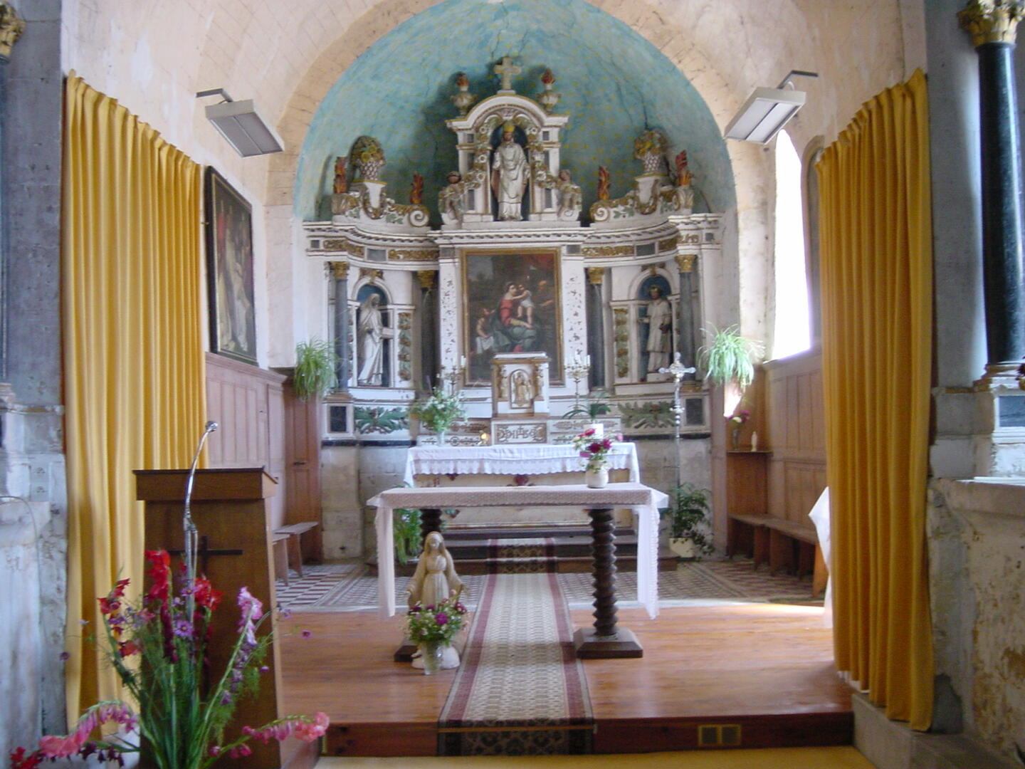 Eglise Villaines s Malicorne-août03