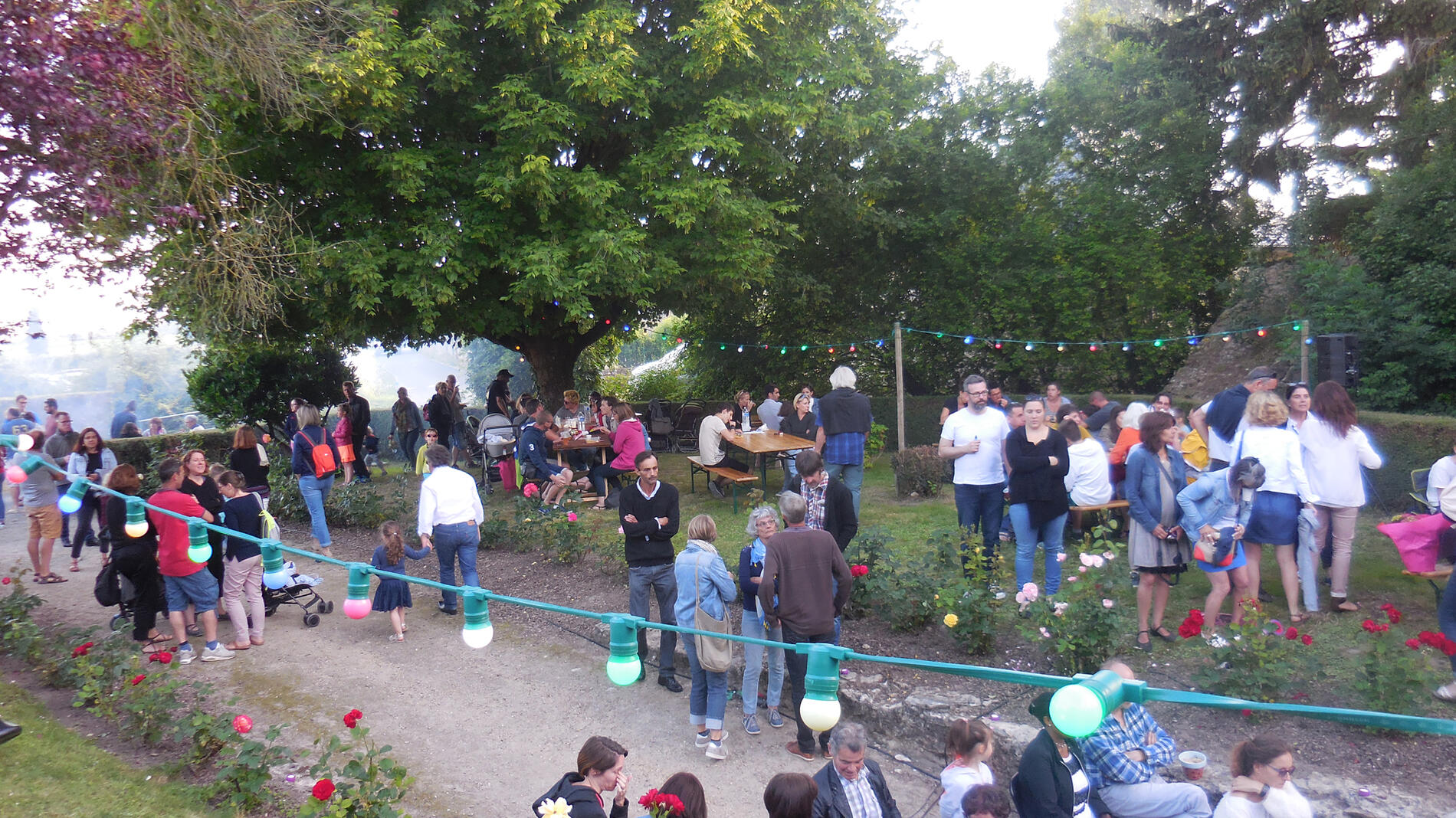 FMA49-vide-grenier-baugé-en-anjou