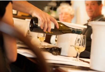 accords mets vins-CREDIT STEVAN LIRA