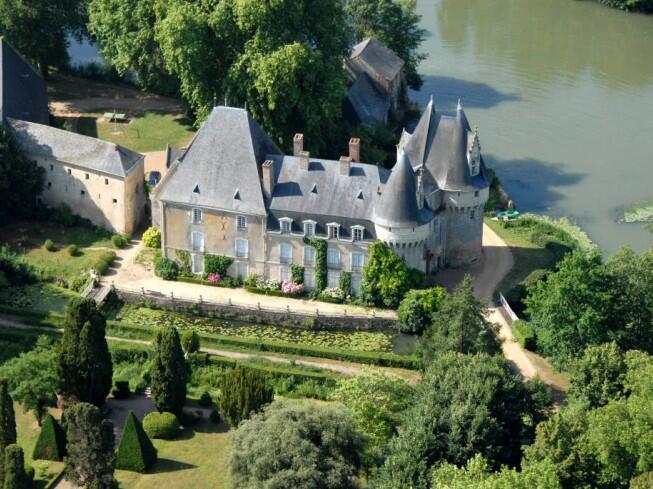chateau Bazouges