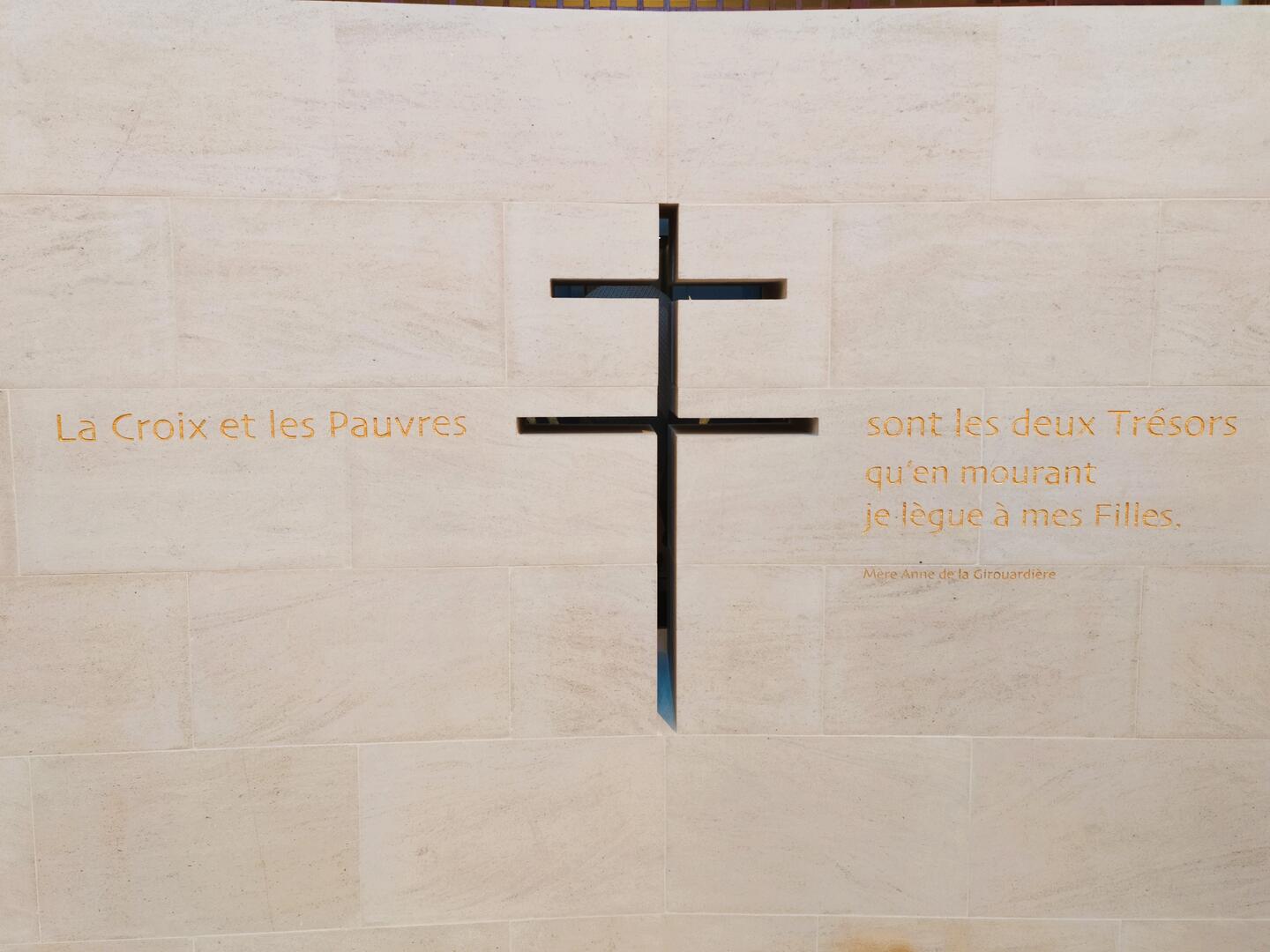 sanctuaire vraie croix anjou5