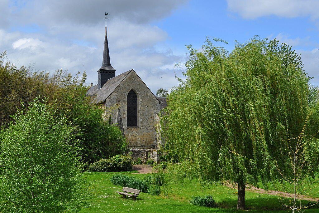 1024px-La_Fontaine-Saint-Martin_-_Eglise_Saint-Martin_2_(2012)