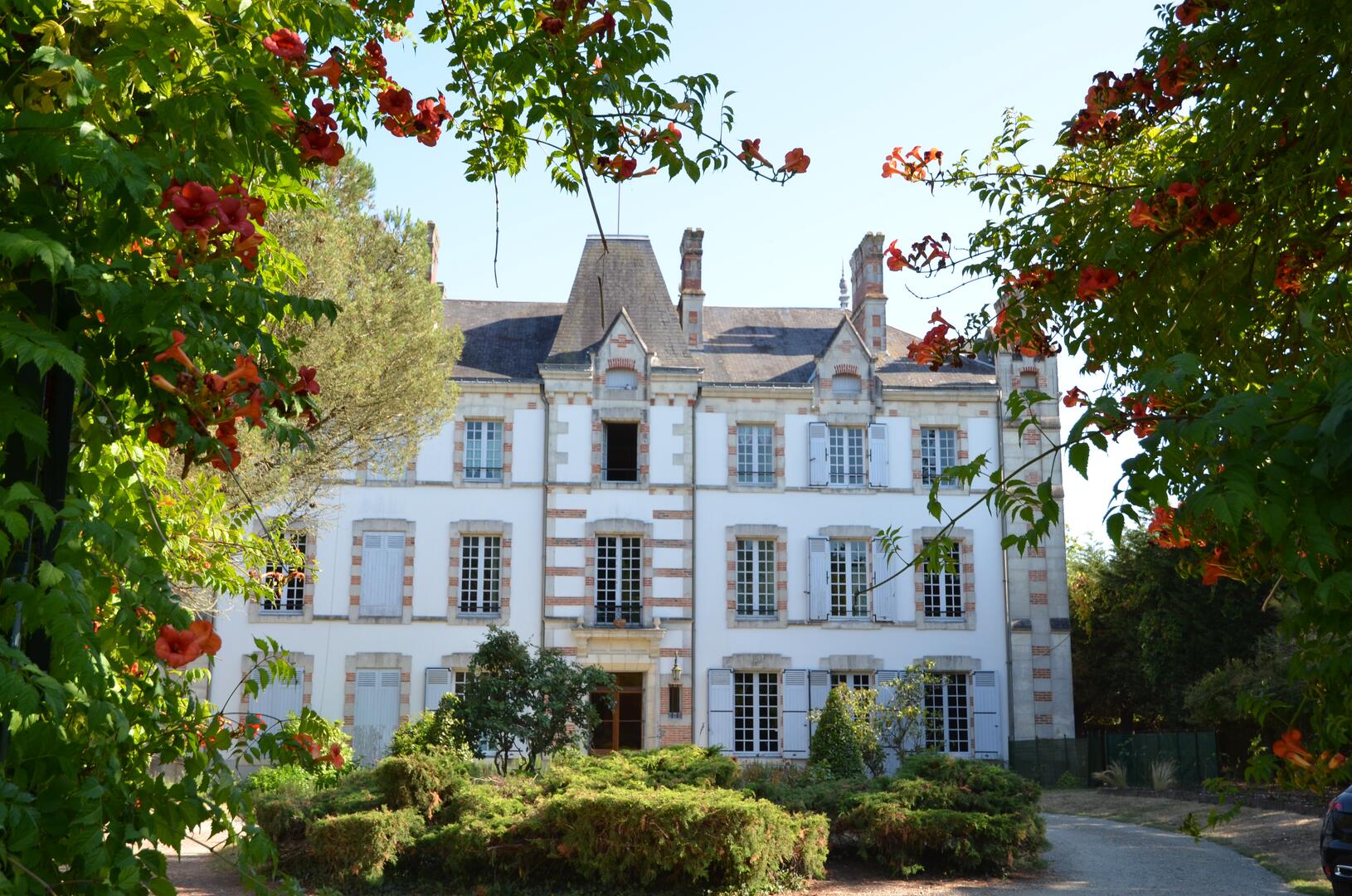 Chateau des bretonnieres commequiers