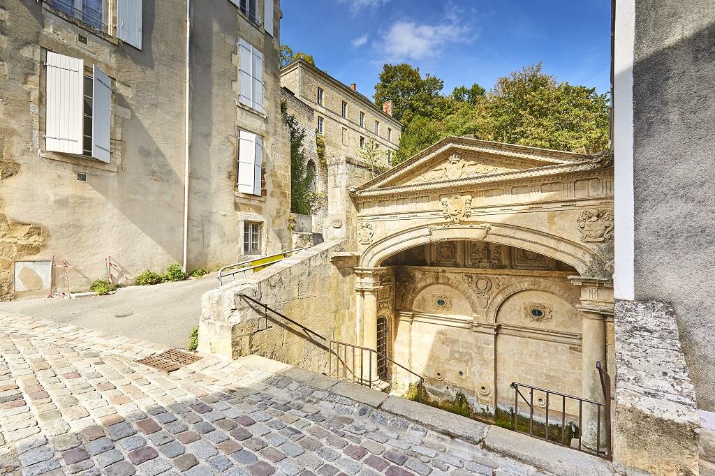 @A. Lamoureux pour Office de Tourisme Pays de Fontenay-Vendée - Fontaine des 4 tias