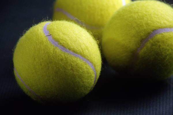 12371_balles_de_tennis