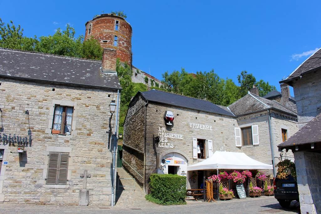 La Causerie des Lilas