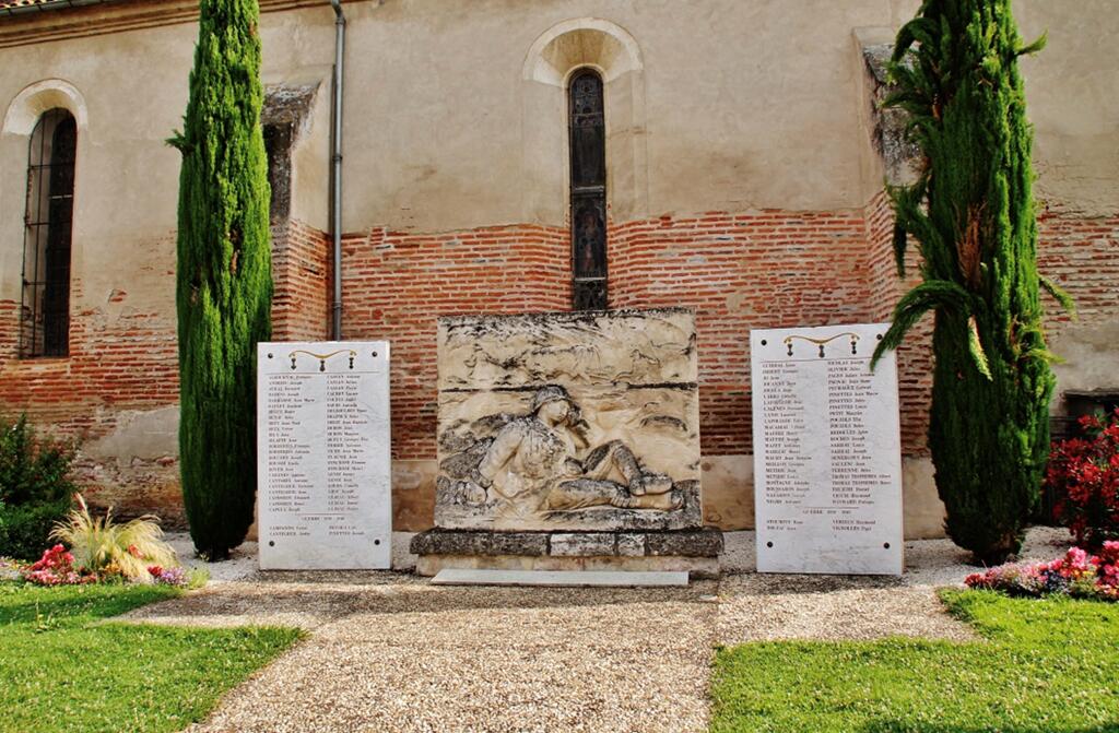 Monuments aux morts
