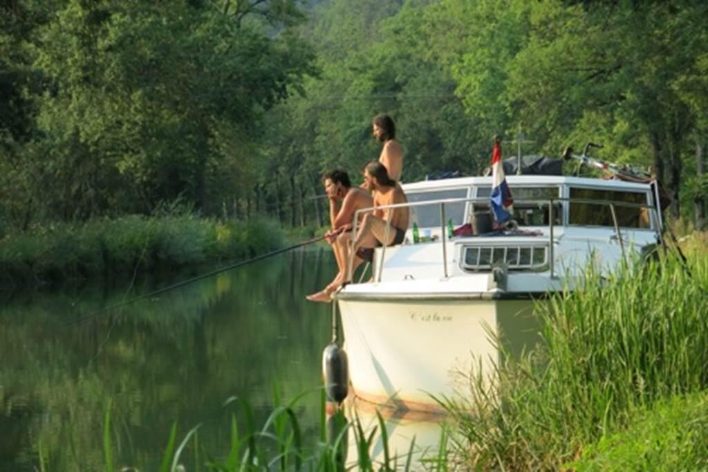 Bateau Vedette du Canal