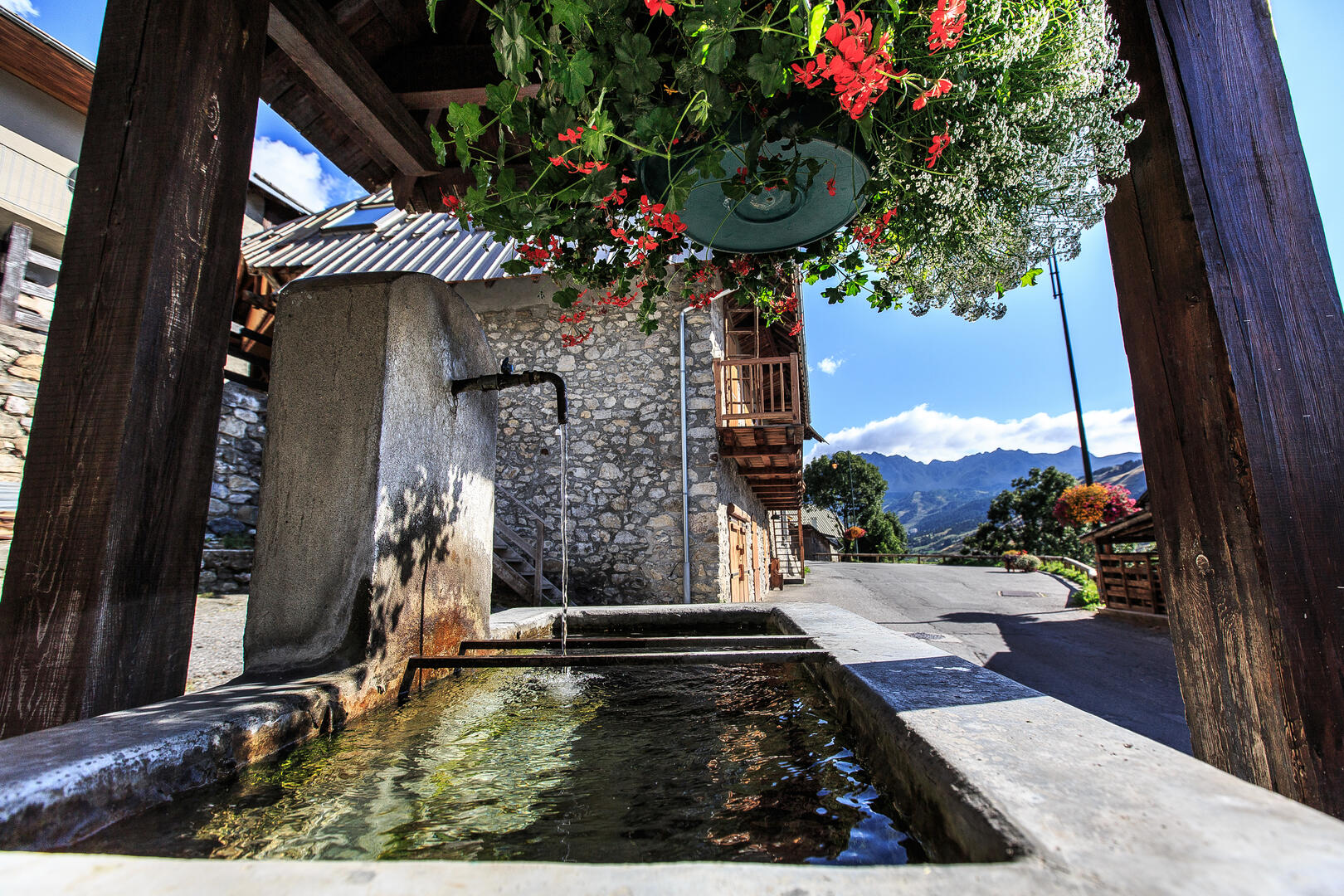 Visite du village de Vars Sainte Catherine