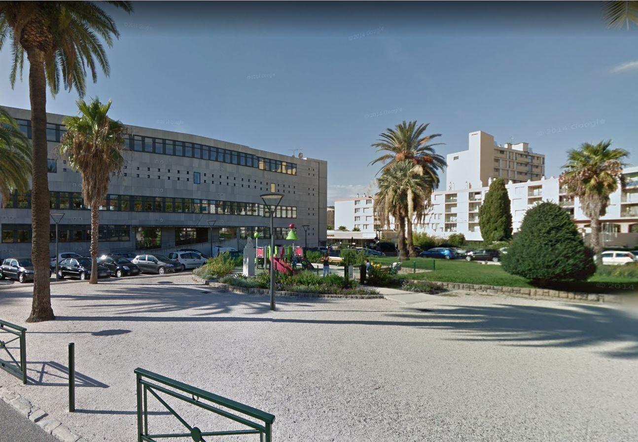 Jeux pour enfants centre-ville médiathèque