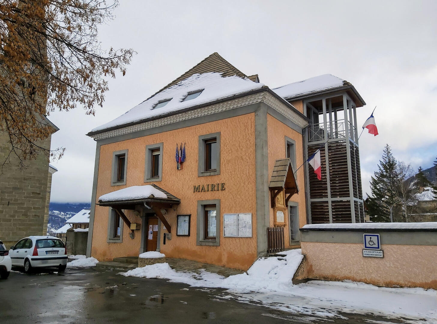 Mairie St Léger-les-Mélèzes