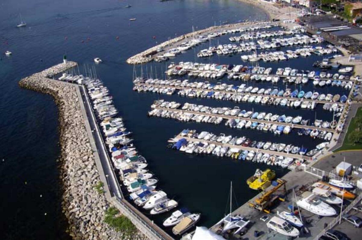 Port du Moure Rouge