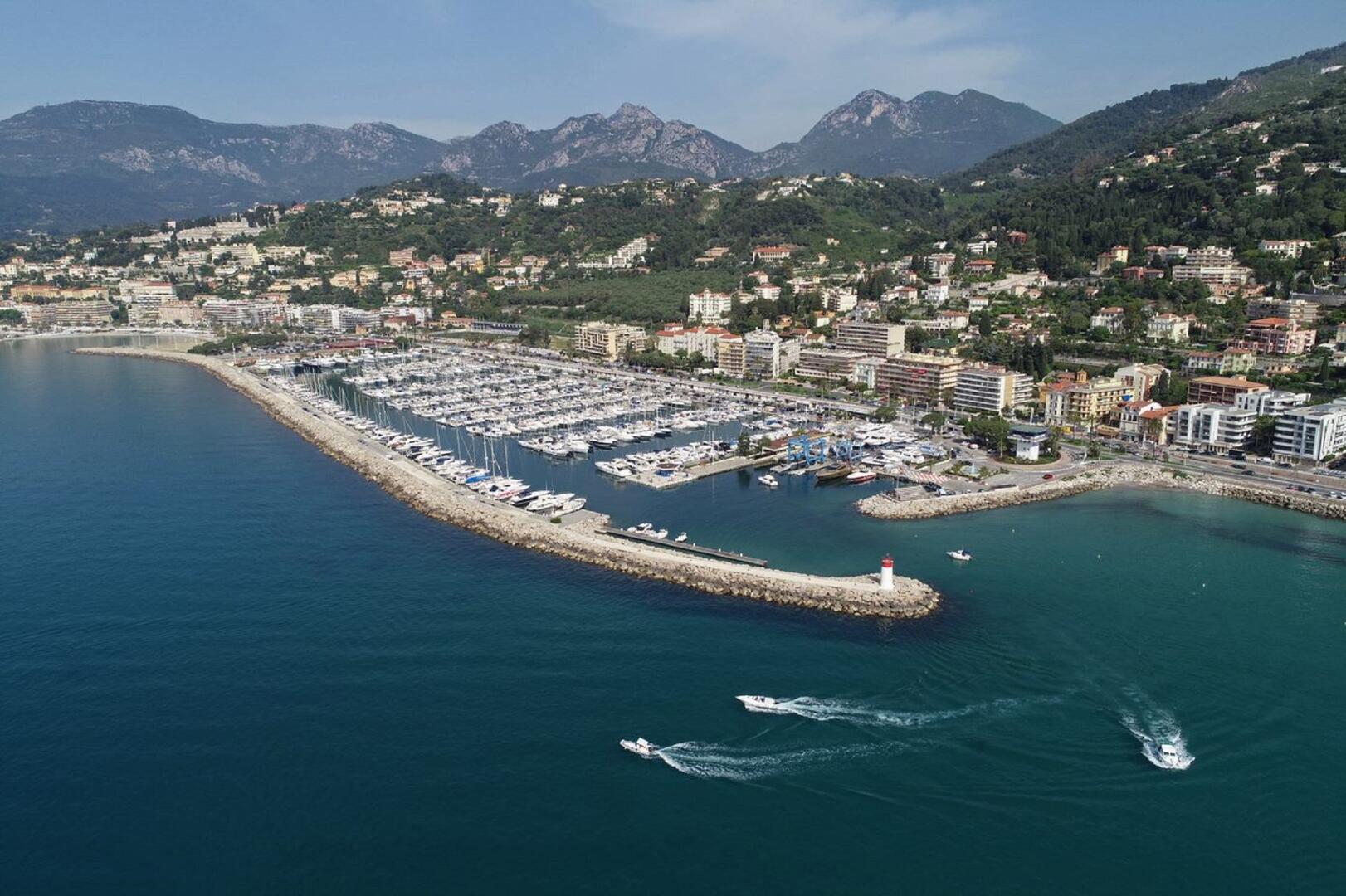 Port de Menton Garavan