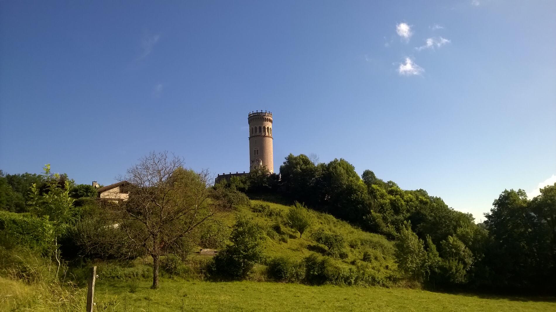 Tour d'Avalon