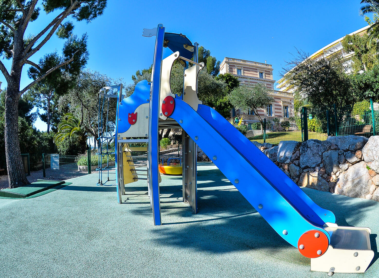 Jardin d'enfants- parc du château des terrasses