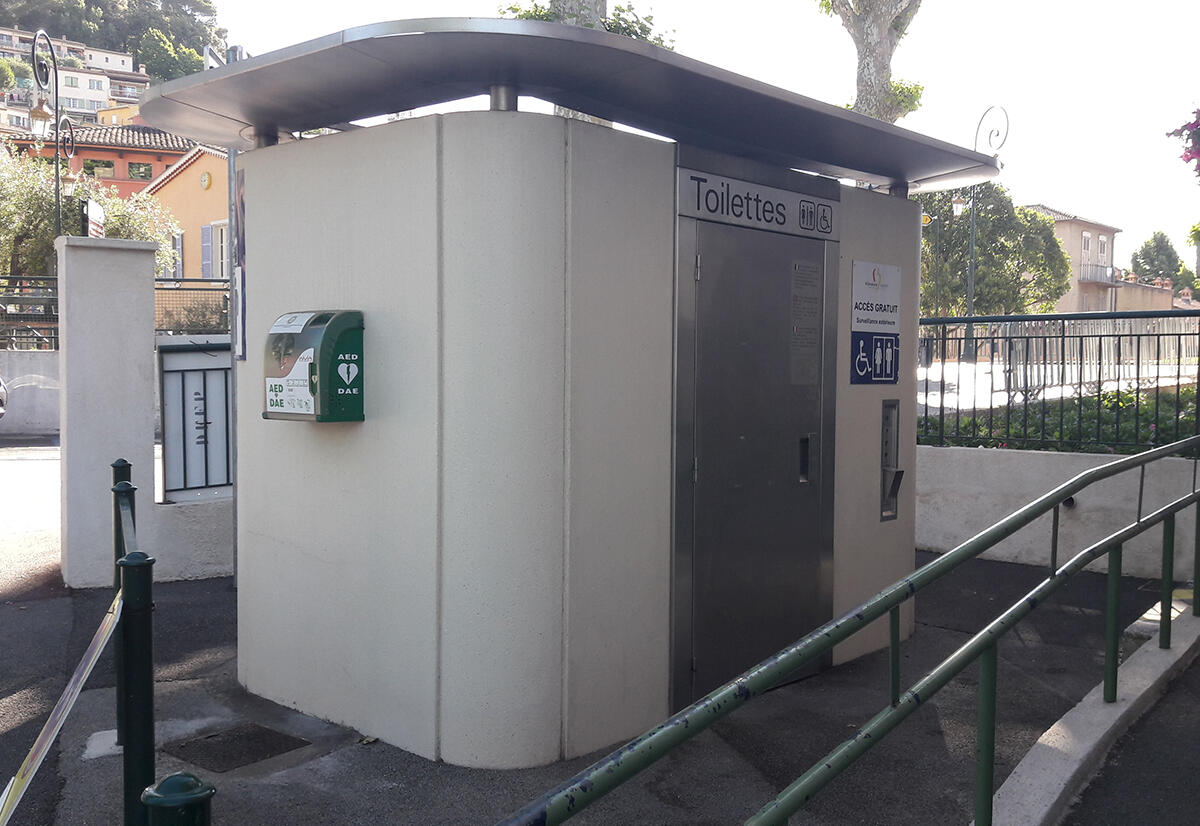 WC jardin artusi